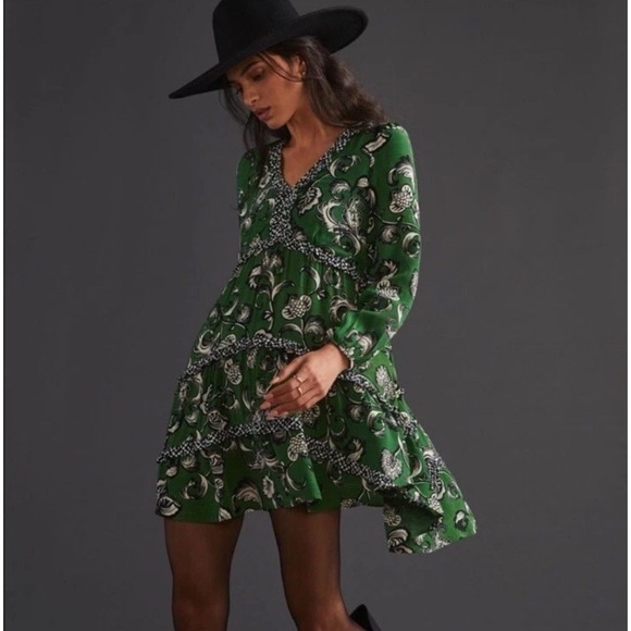 Anthropologie Dresses & Skirts - Anthropologie Tiered V-Neck Mini Dress Green Motif  Floral Ruffle Layer L Boho